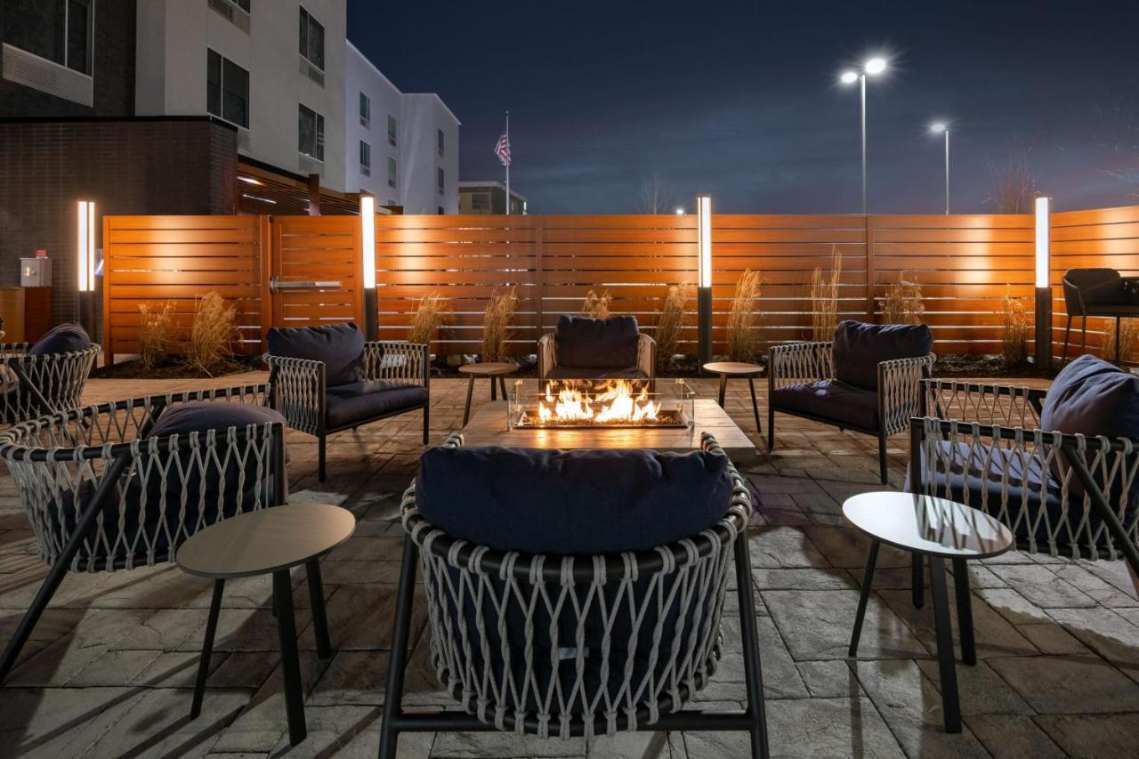 Towneplace Suites By Marriott Canton Riverstone Parkway Kültér fotó